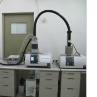 同步热分析仪（TG-DSC）